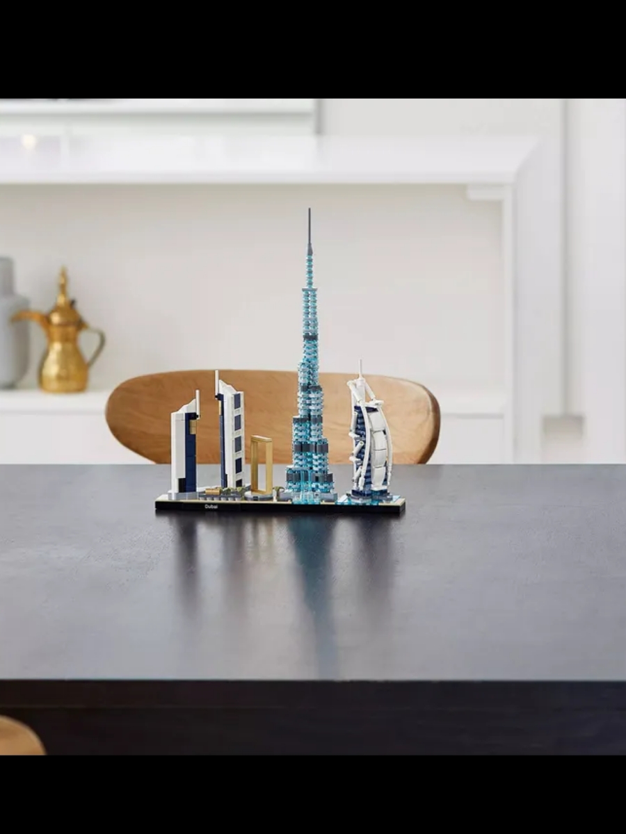 ����������� LEGO 21052 - ���� �����