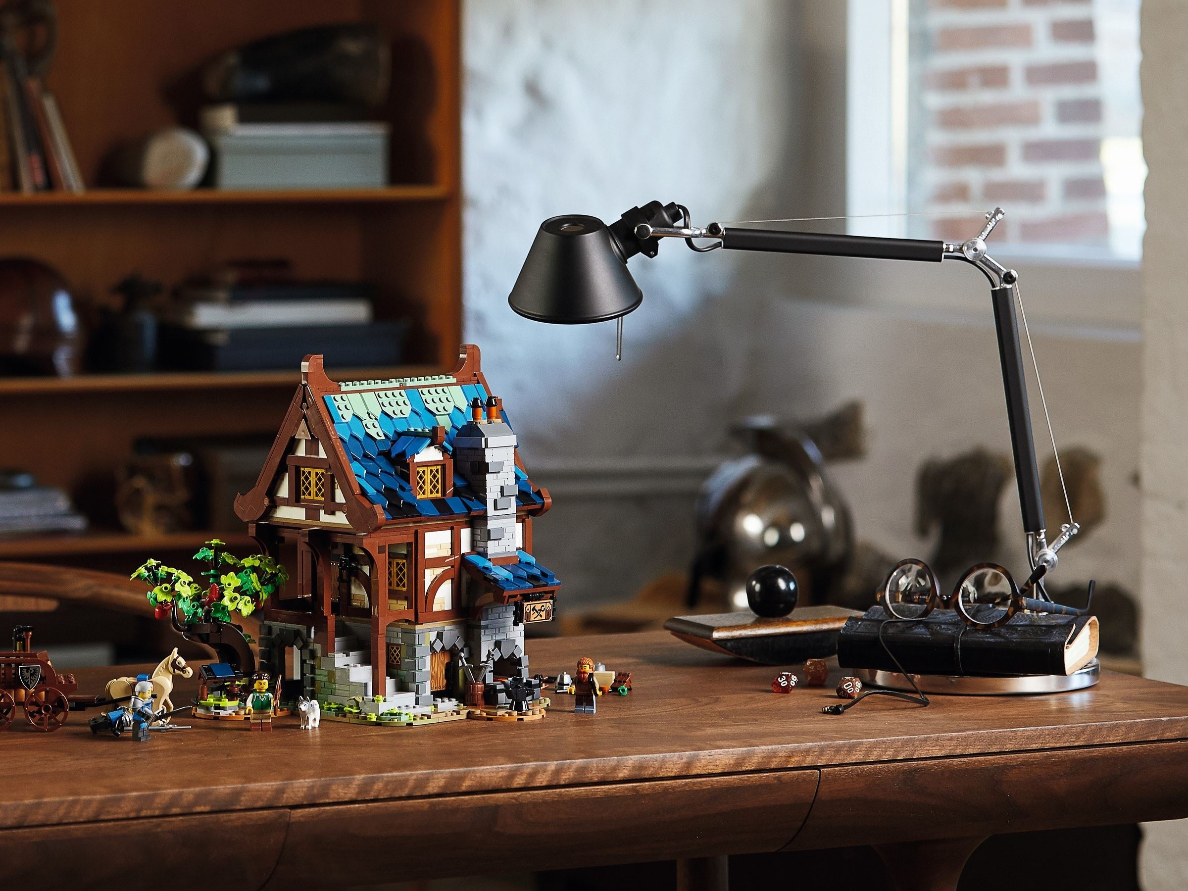 ����������� LEGO 21325 ������������� �������