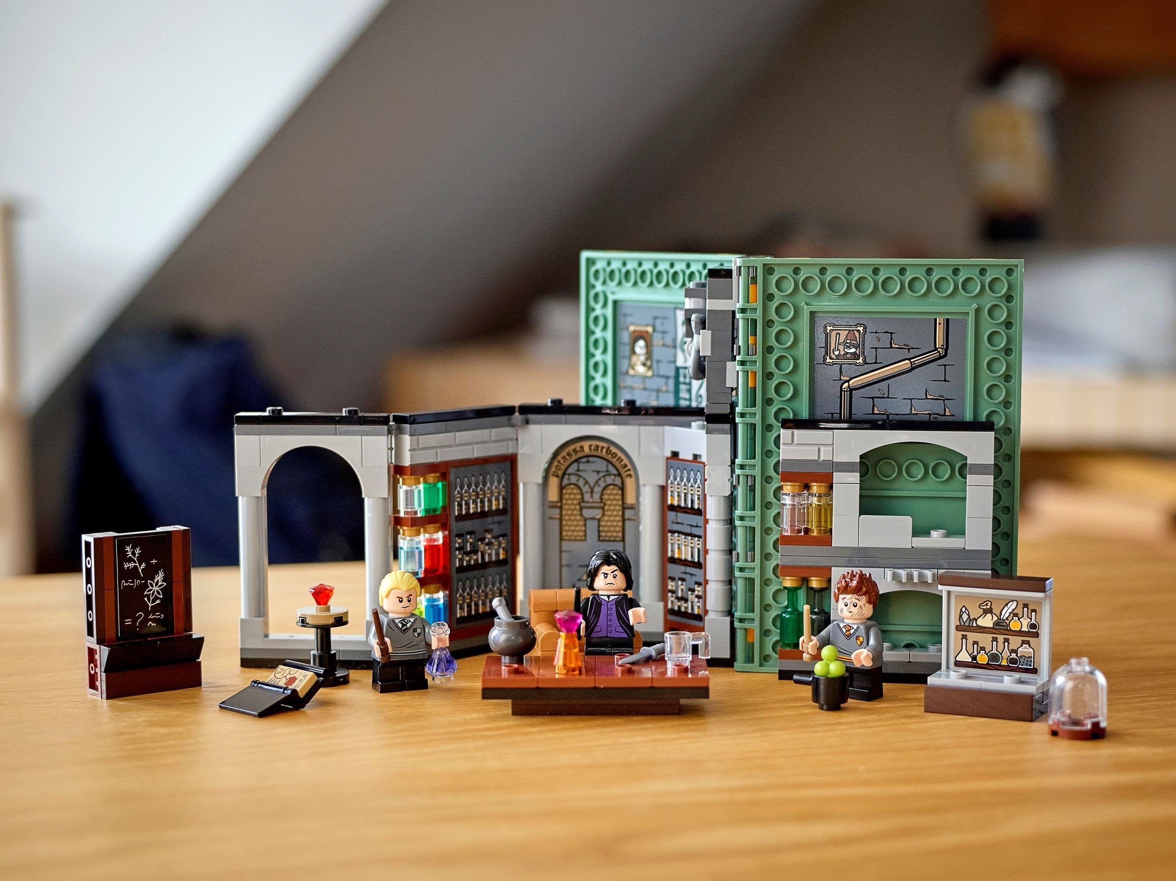 LEGO 76383 ����� � ���������: ���� ������������