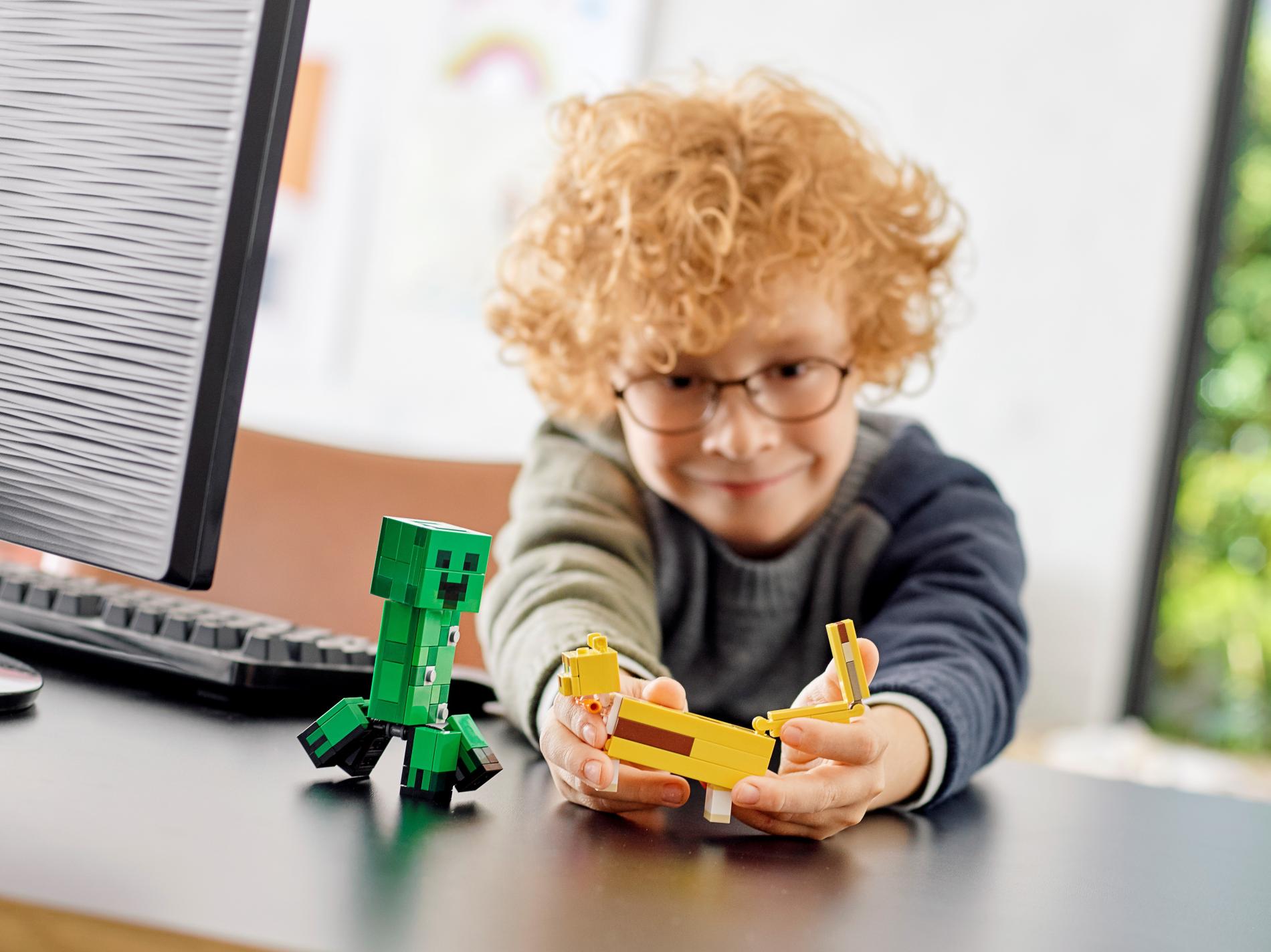 ����������� LEGO 21156 ������ � ������