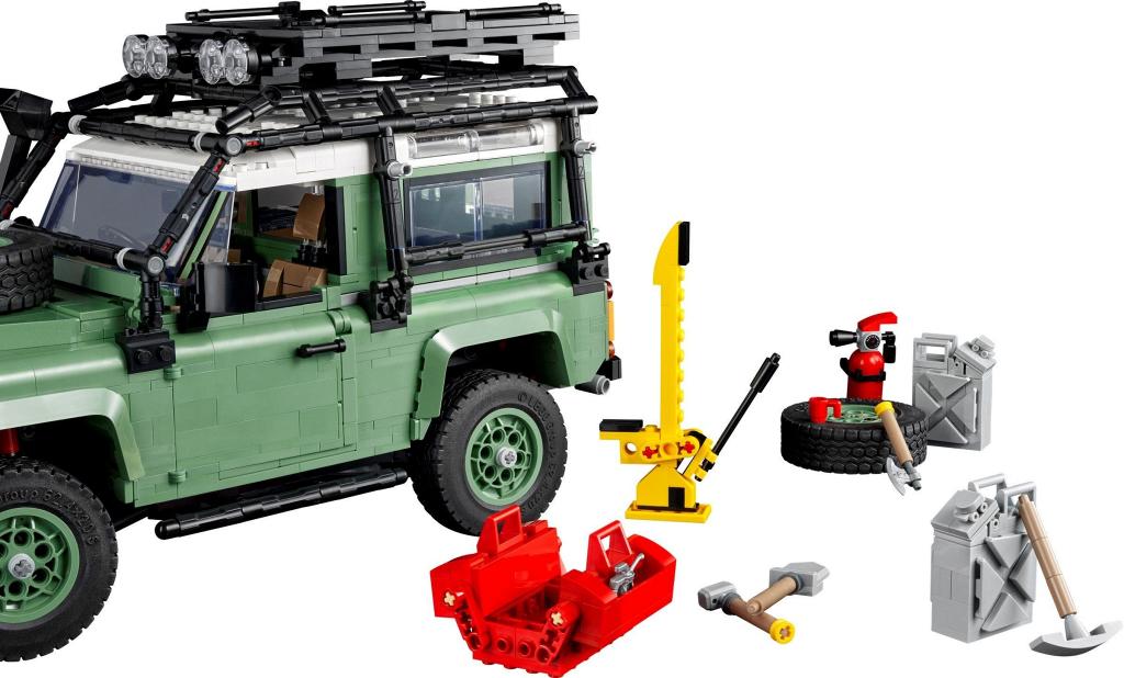 ����������� LEGO 10317 Land Rover Classic Defender 90