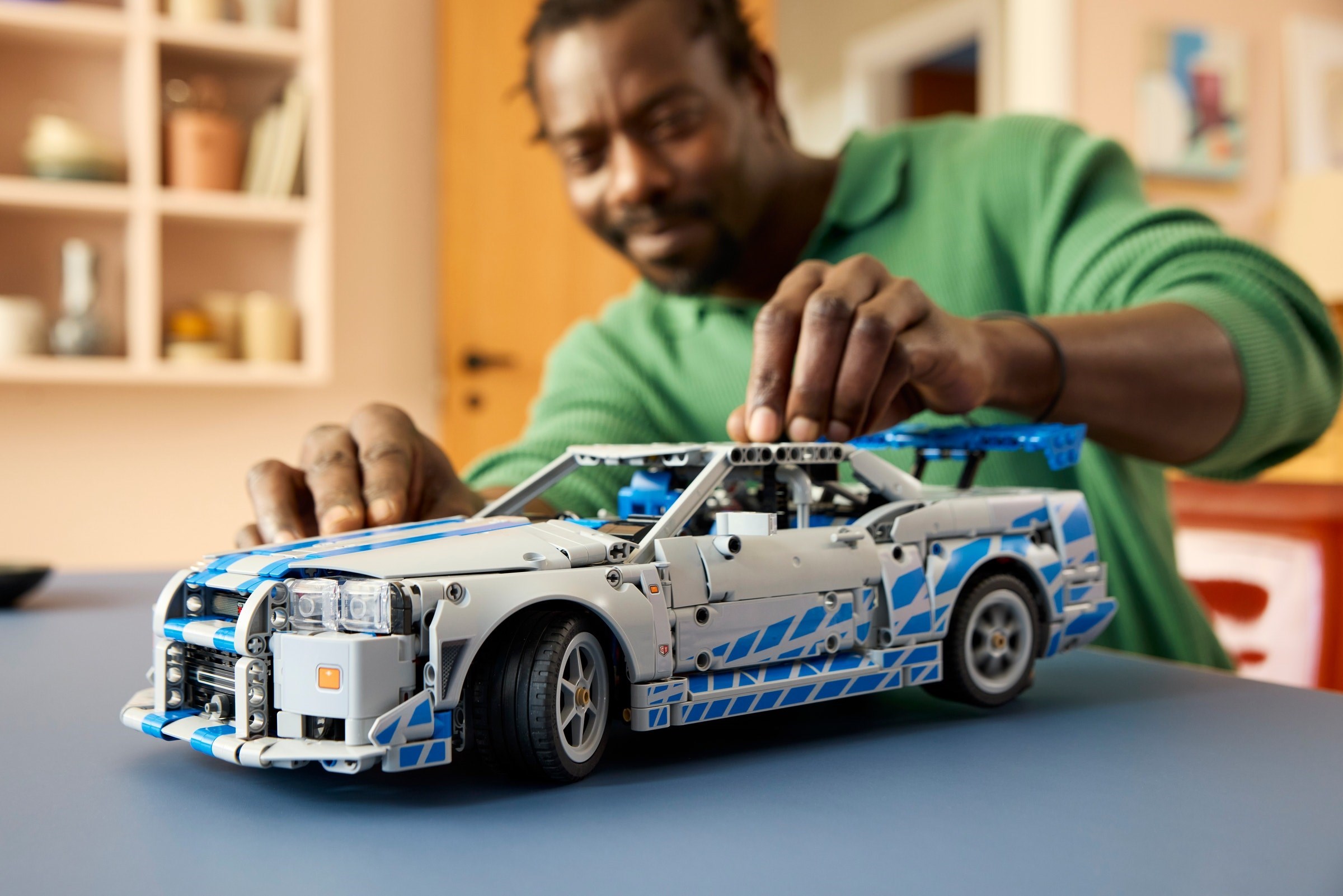 ����������� LEGO 42210 ������ 2 Nissan Skyline GT-R (R34)