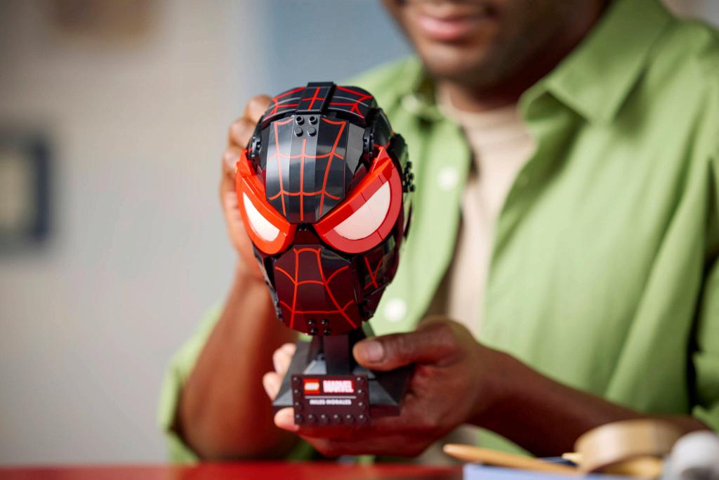 ����������� LEGO Super Heroes 76329 ����� ������ ��������