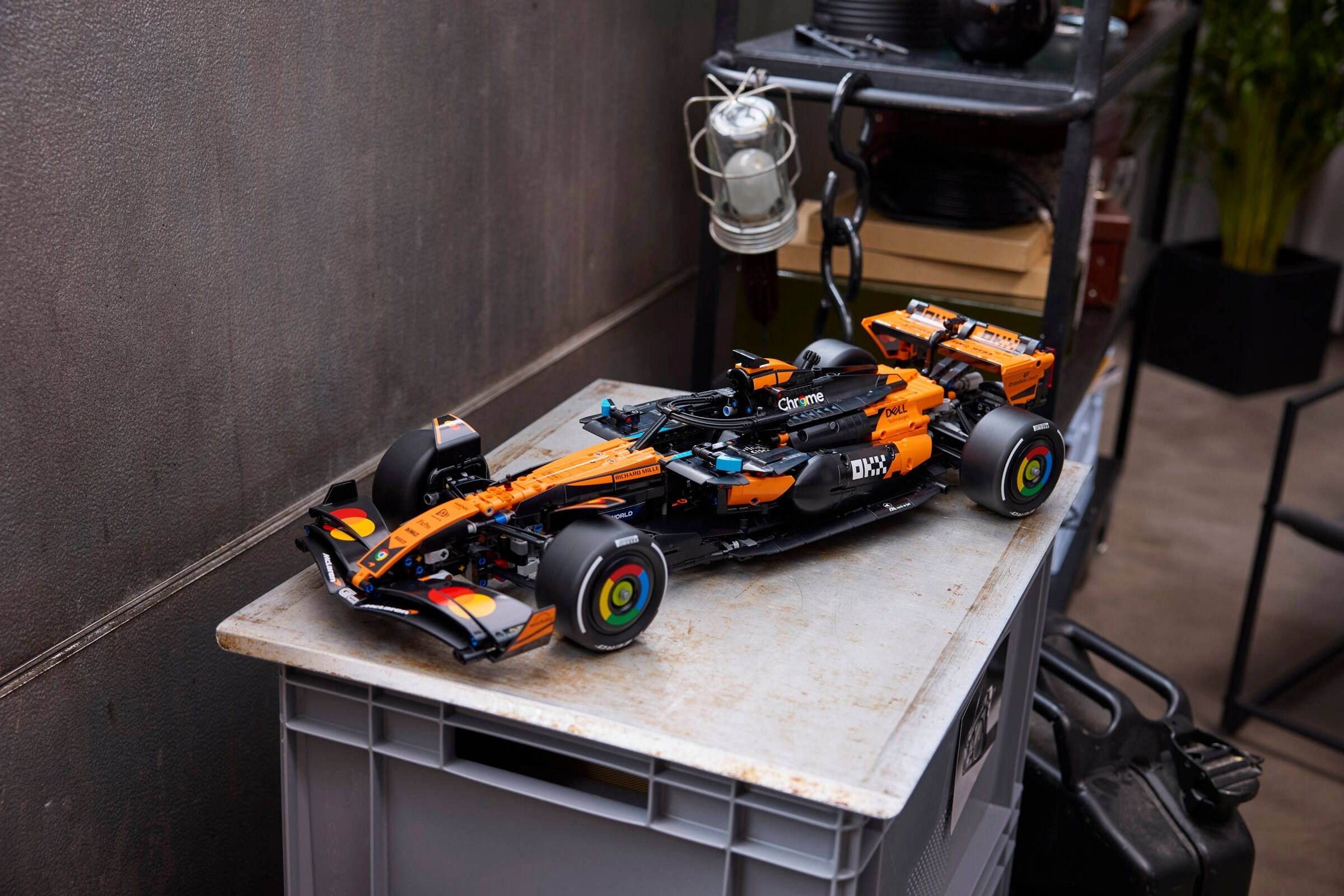 �����������  LEGO 42228 - ���� �������� ���������� �������-1 McLaren MCL39, 1675 �������