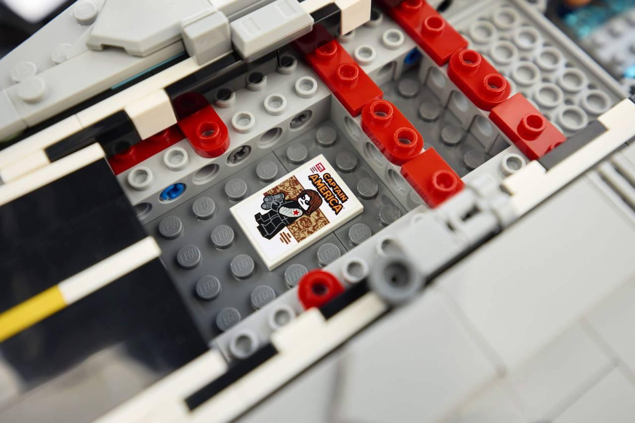 ����������� LEGO 76354 - ���� �������������� ����������� SHIELD, 3057 �������