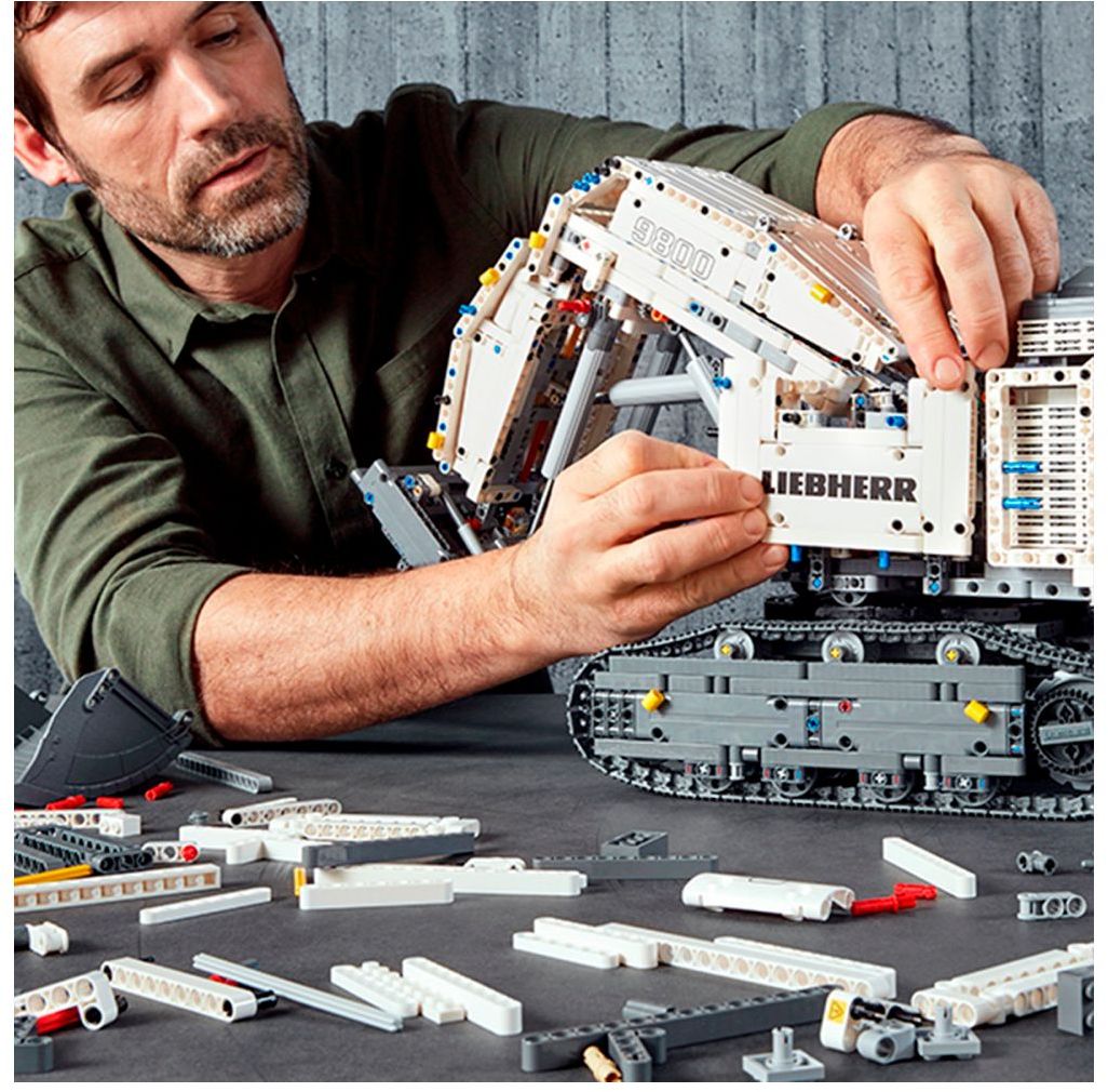 ����������� LEGO 42100 ���������� Liebherr R 9800
